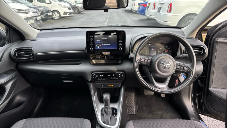 Toyota Yaris 1.5 Hybrid Icon 5dr CVT Hybrid Hatchback